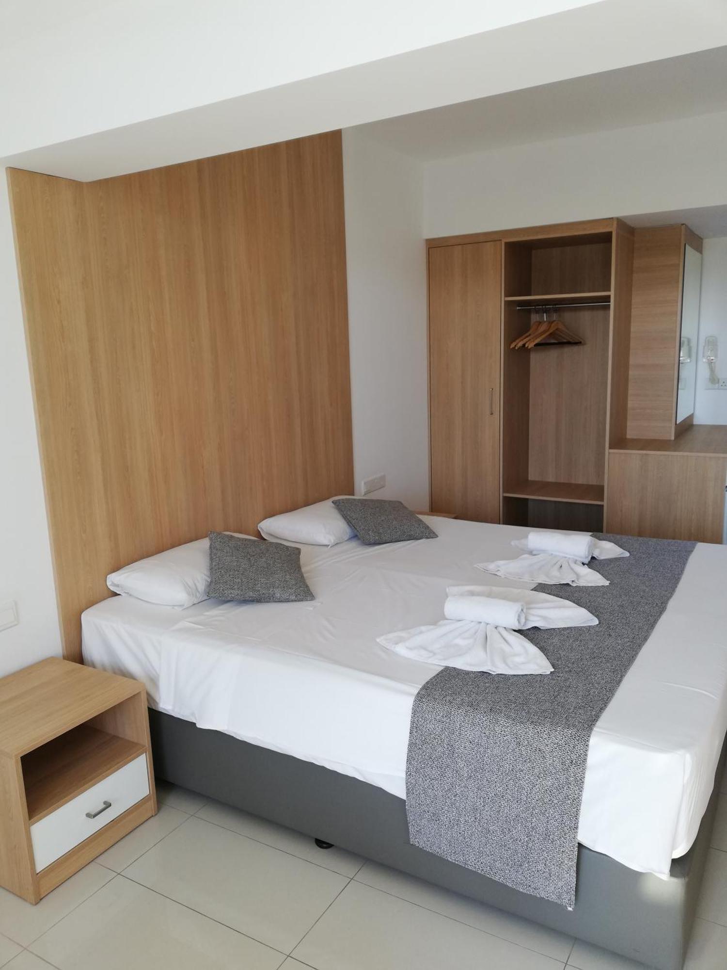 Joy Hotel Apts Ayia Napa Exterior photo